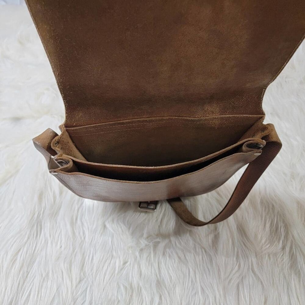 Vintage 70s Saddle Chestnut Crossbody Satchel Messenger Tote Bag - Picture 4 of 7